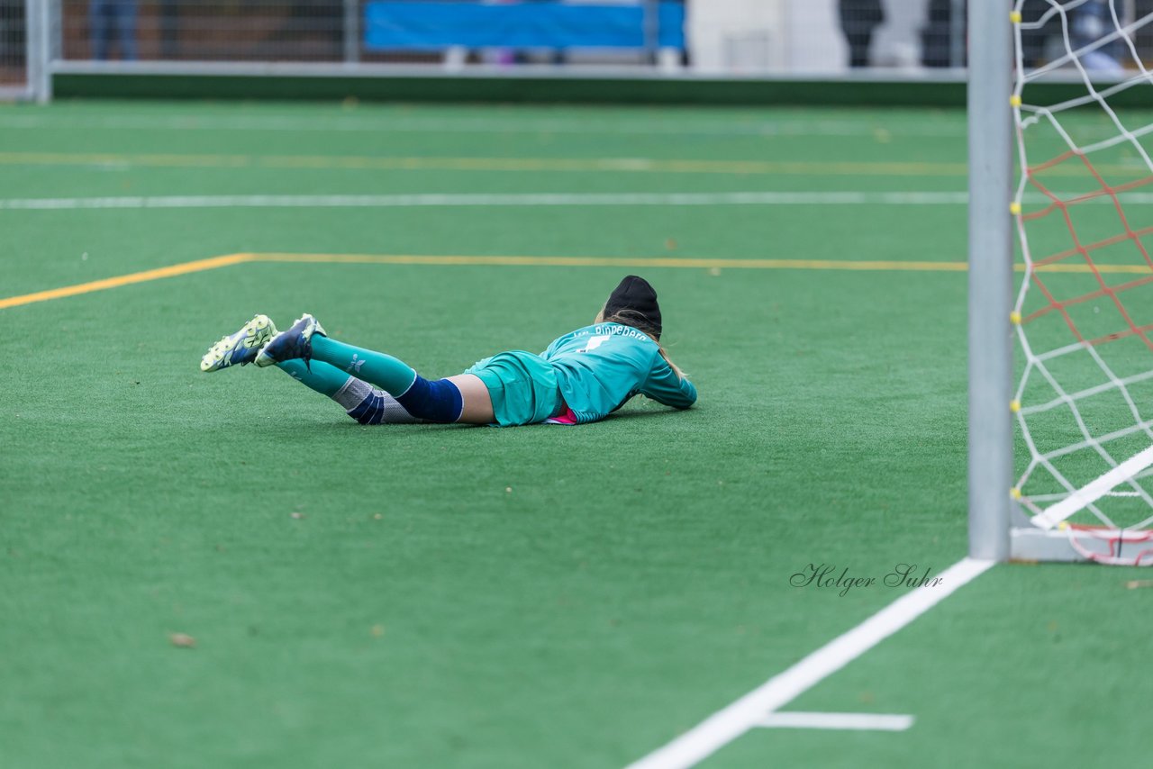 Bild 349 - wCJ VfL Pinneberg - Eimsbuettler TV : Ergebnis: 0:3